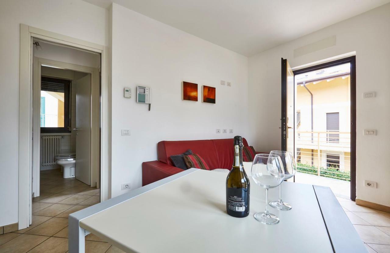 Apartment Alessandra Лено Екстериор снимка