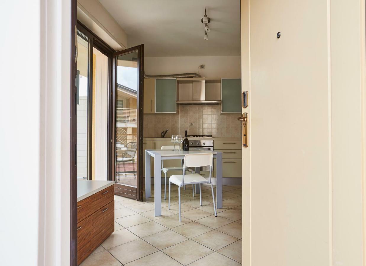 Apartment Alessandra Лено Екстериор снимка
